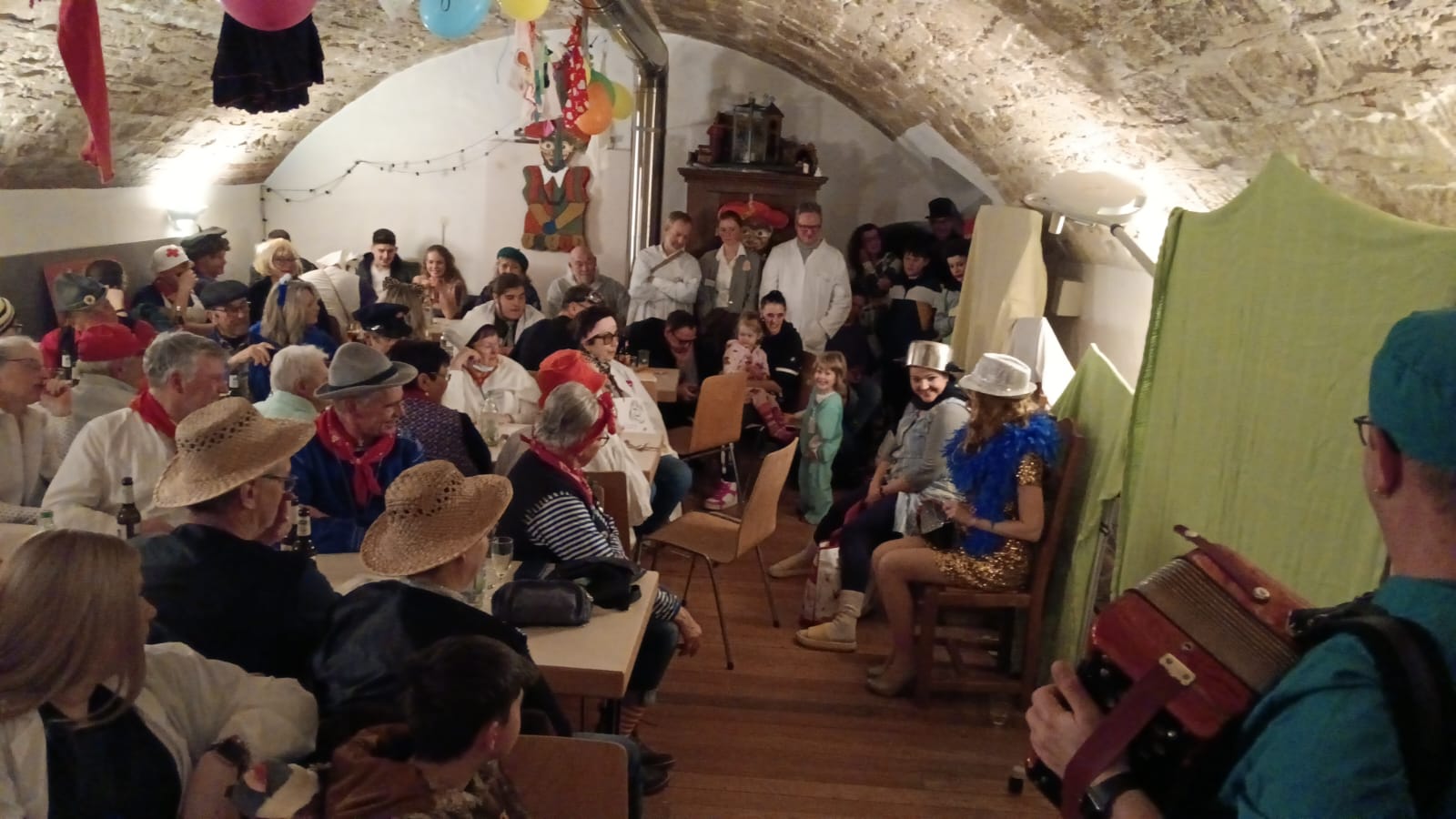 Fasnacht im Schloss-Gewölbe